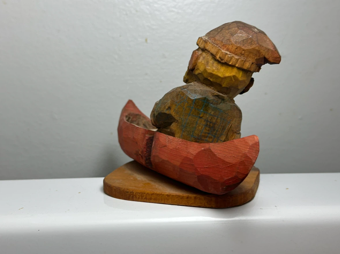 Vtg Walter Oler Signed Carved Wood Fisherman Canoe Figurine - photo 3