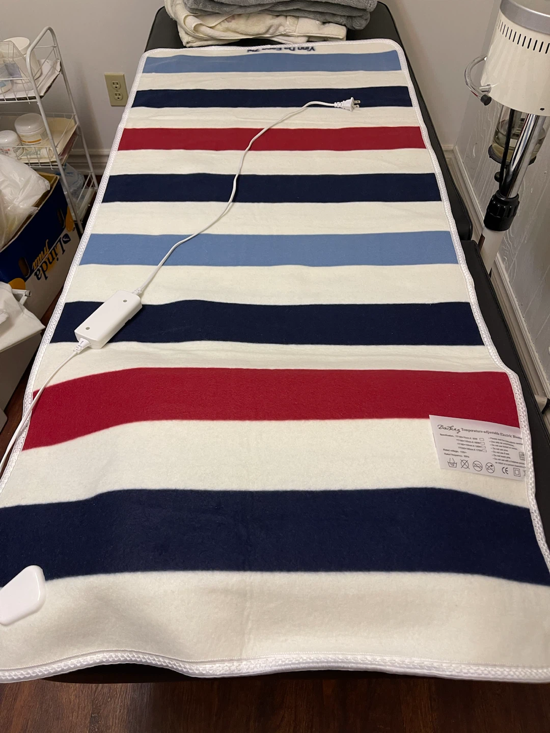 Temperature-Adjustable Electric Blanket