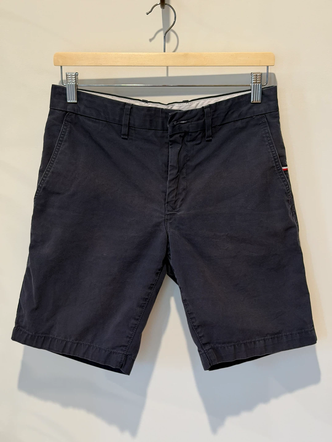 Tommy Hilfiger Men’s Navy Chino Shorts – Size 29