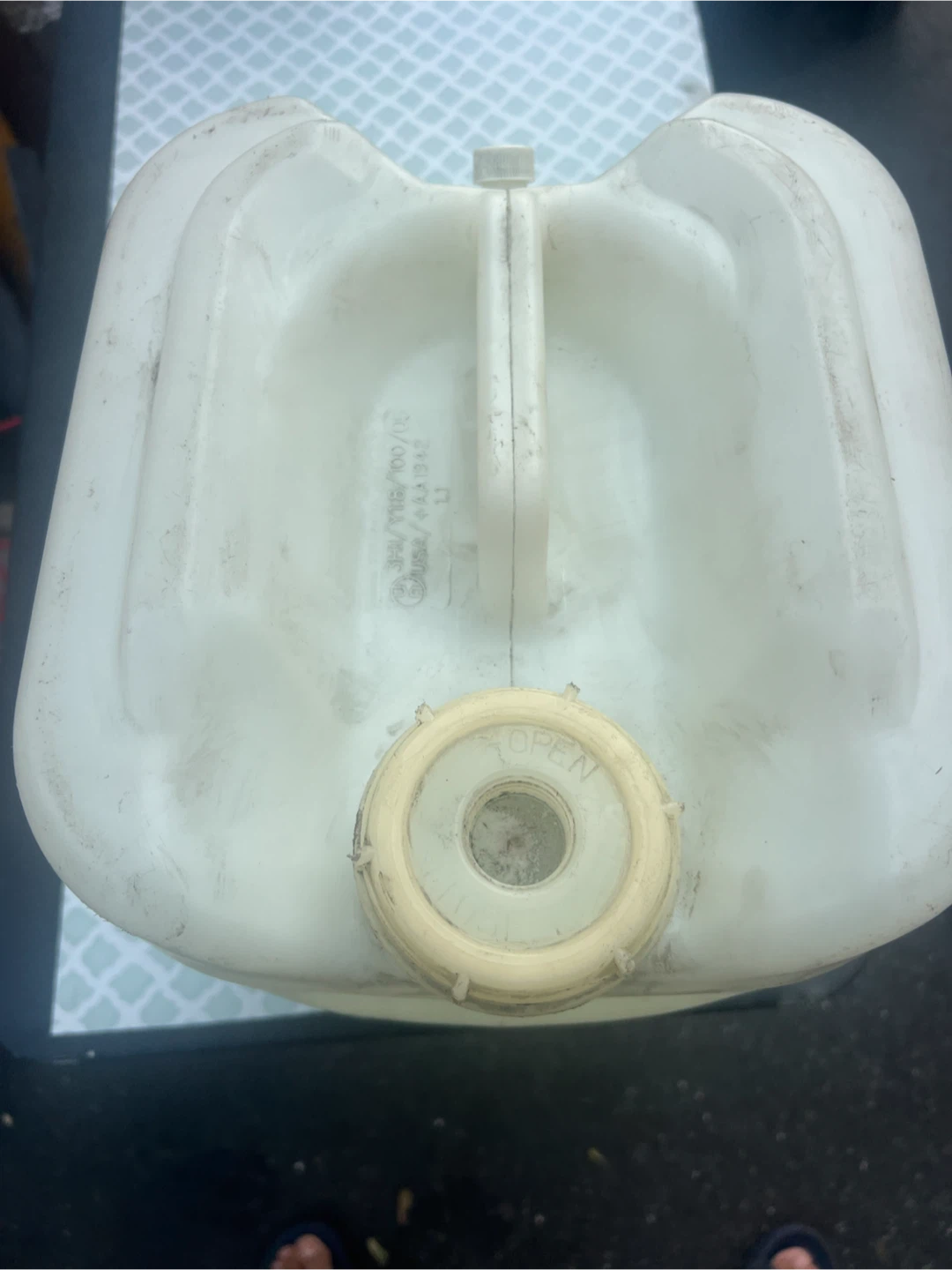 Sodium Hypochlorite 12-15% Solution - 5 Gallons - photo 2