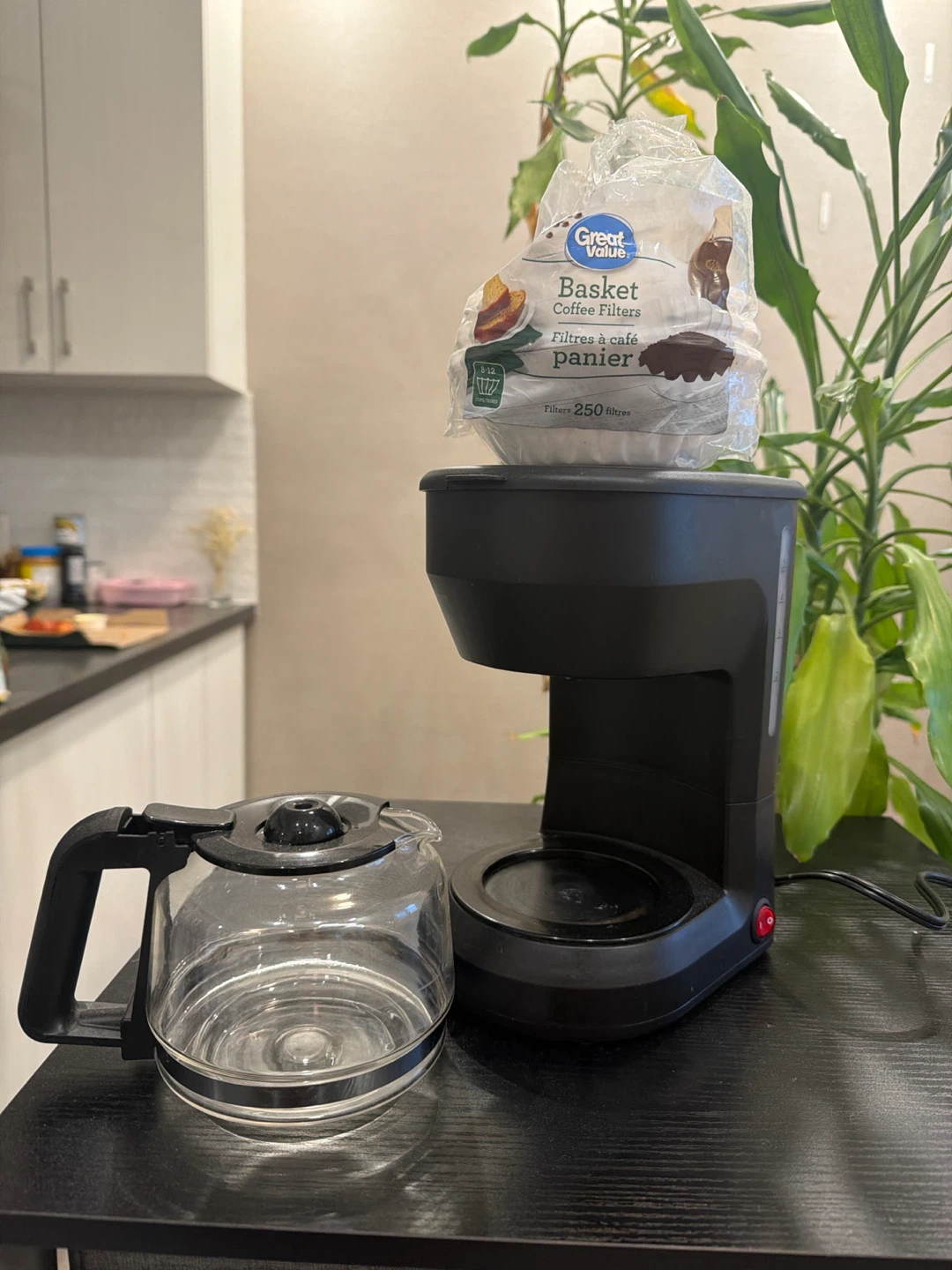 Black Coffee Maker with Great Value Coffee Filters - photo 2