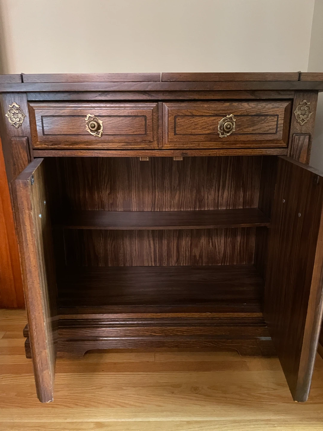 Vintage serving sideboard solid wood - photo 3