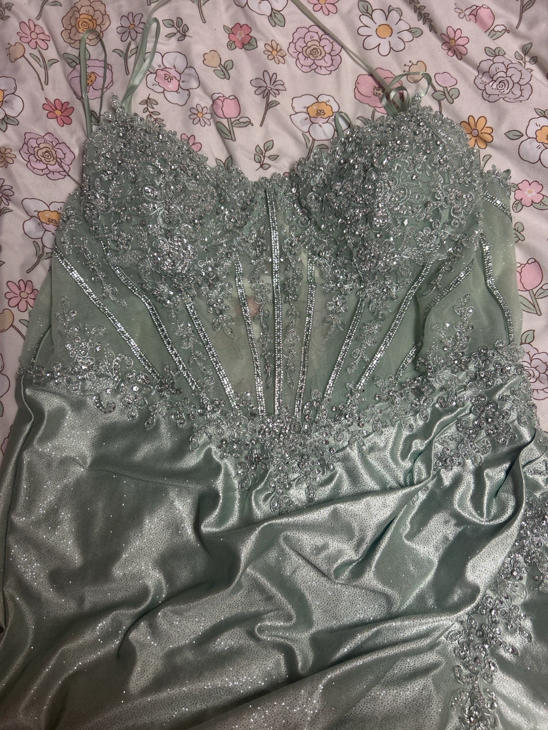 Ladivine by Cinderella Divine Mint Green Beaded Gown - Size 16 - photo 3