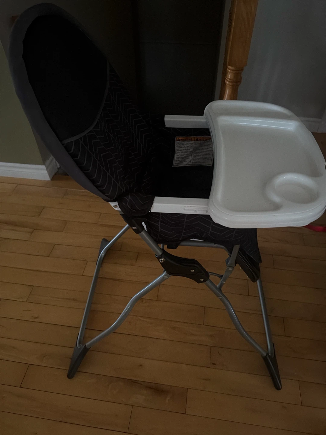 Cosco High Chair - photo 2