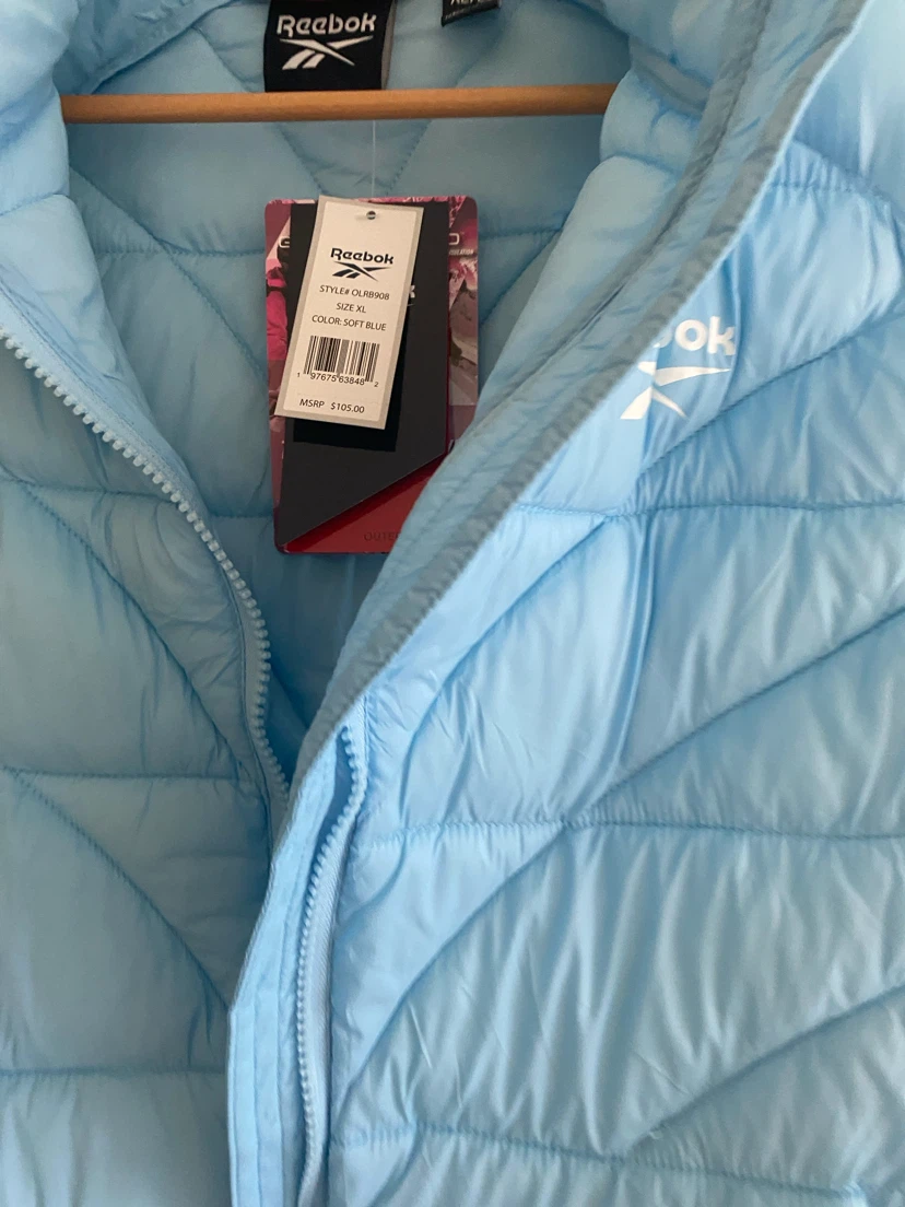 Brand New with tags Reebok Puffer Vest - Soft Blue - Size XL - photo 3
