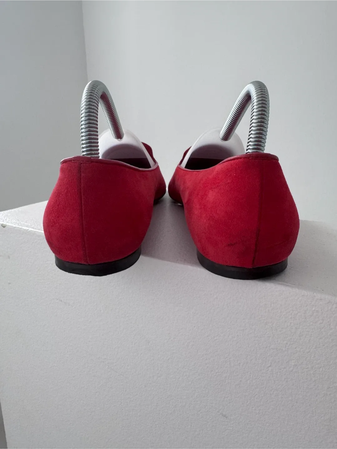 Alexander McQueen Red Suede Skull Loafers - photo 5