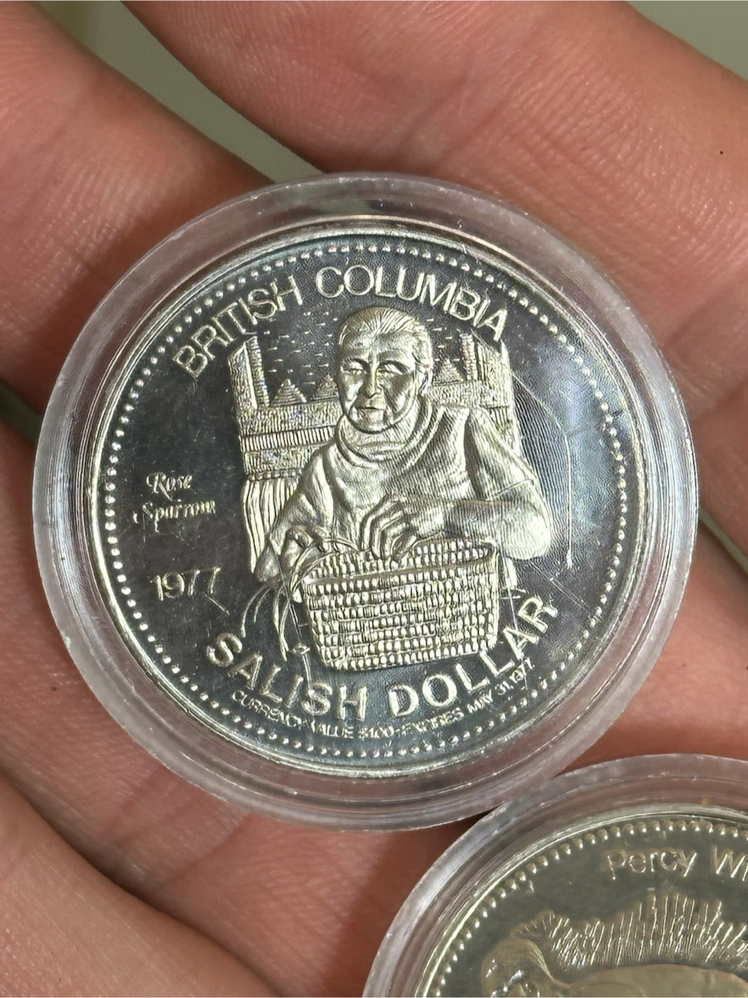 1977 BC Salish Dollar & 1978 Edmonton Commonwealth Medal Pair - photo 3