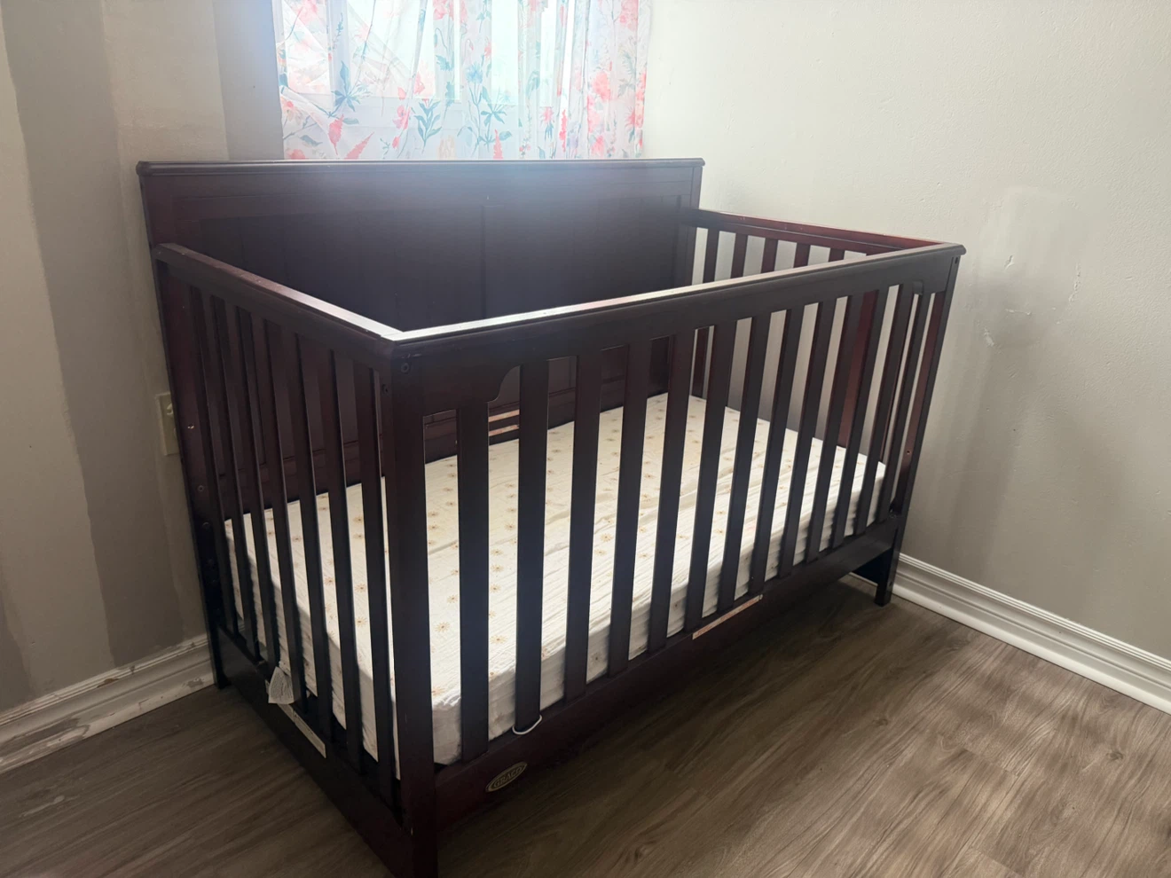 Graco Hadley Convertible Crib - Dark Brown - photo 3
