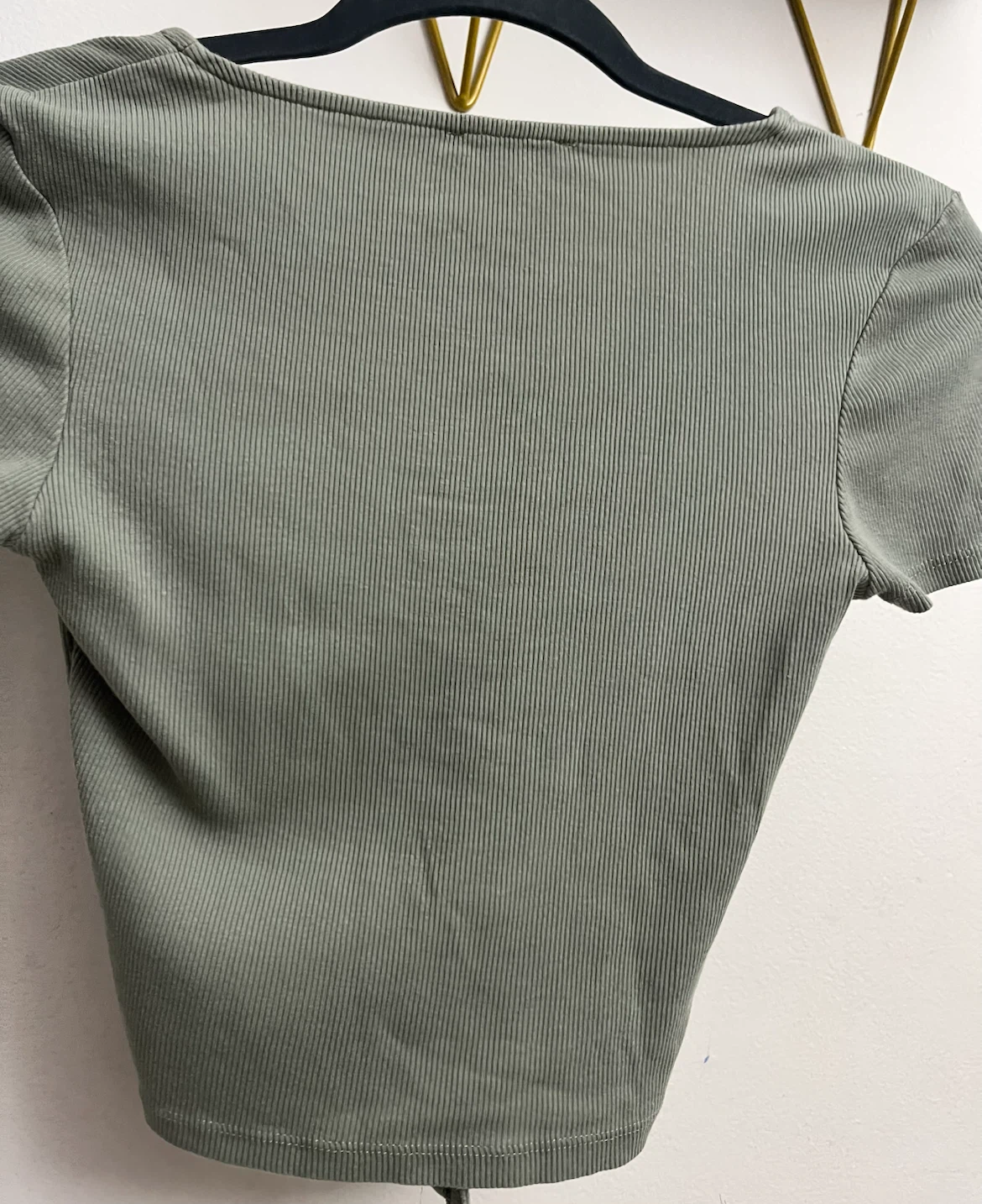 Zara Ribbed Ruched V-Neck Cropped Top - photo 3