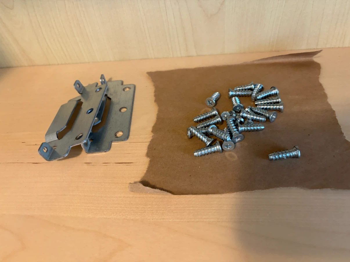 DISASSEMBLED Ikea Full bed frame SONGESAND - photo 3