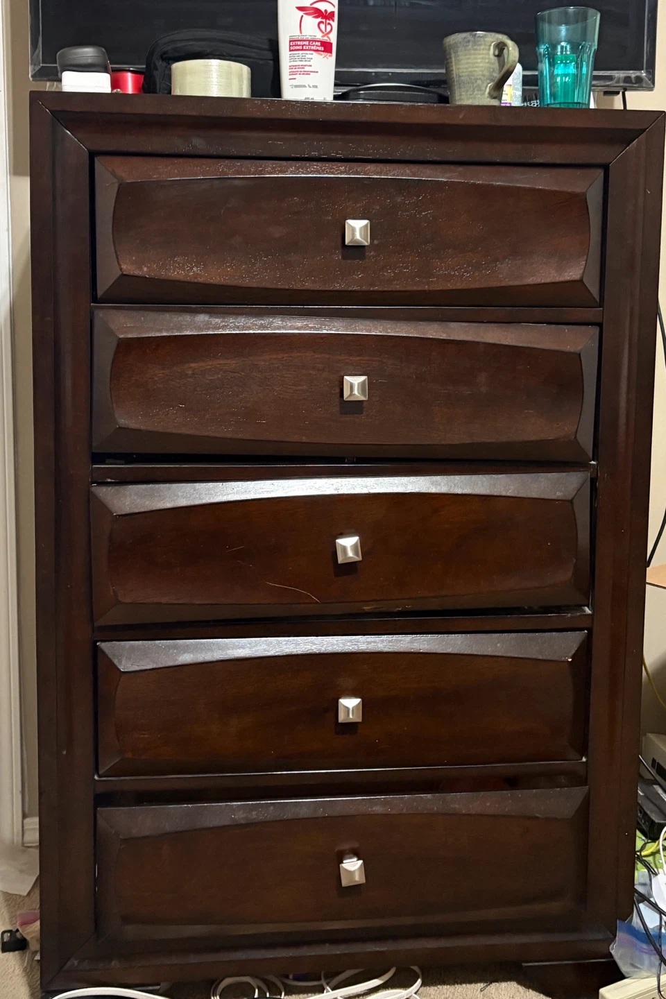 Dark Brown 5-Drawer Dresser