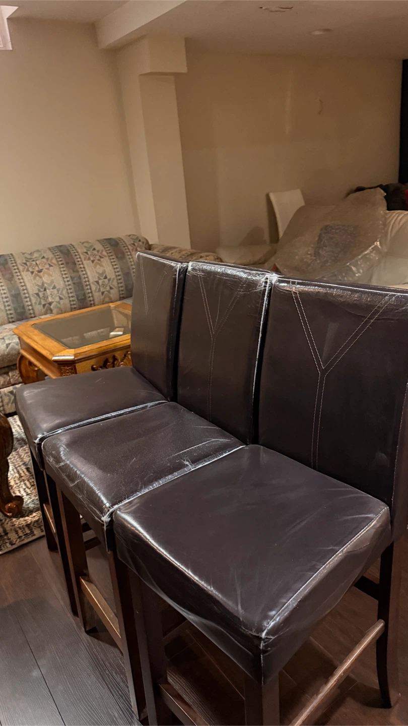 Leather Chairs $10 for 1 or 6 for $50 - photo 3