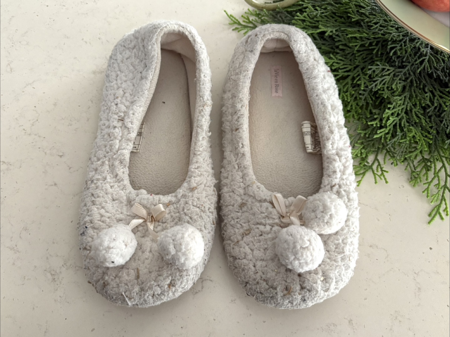 Slippers Adult size 8-9