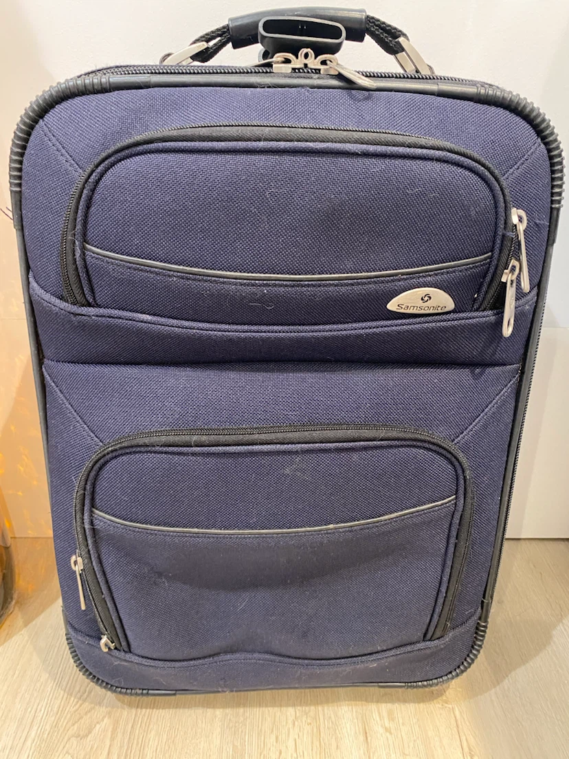 Samsung overhead suitcase