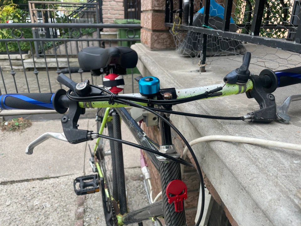 Hybrid Bike with Punisher Skull Decal - photo 2
