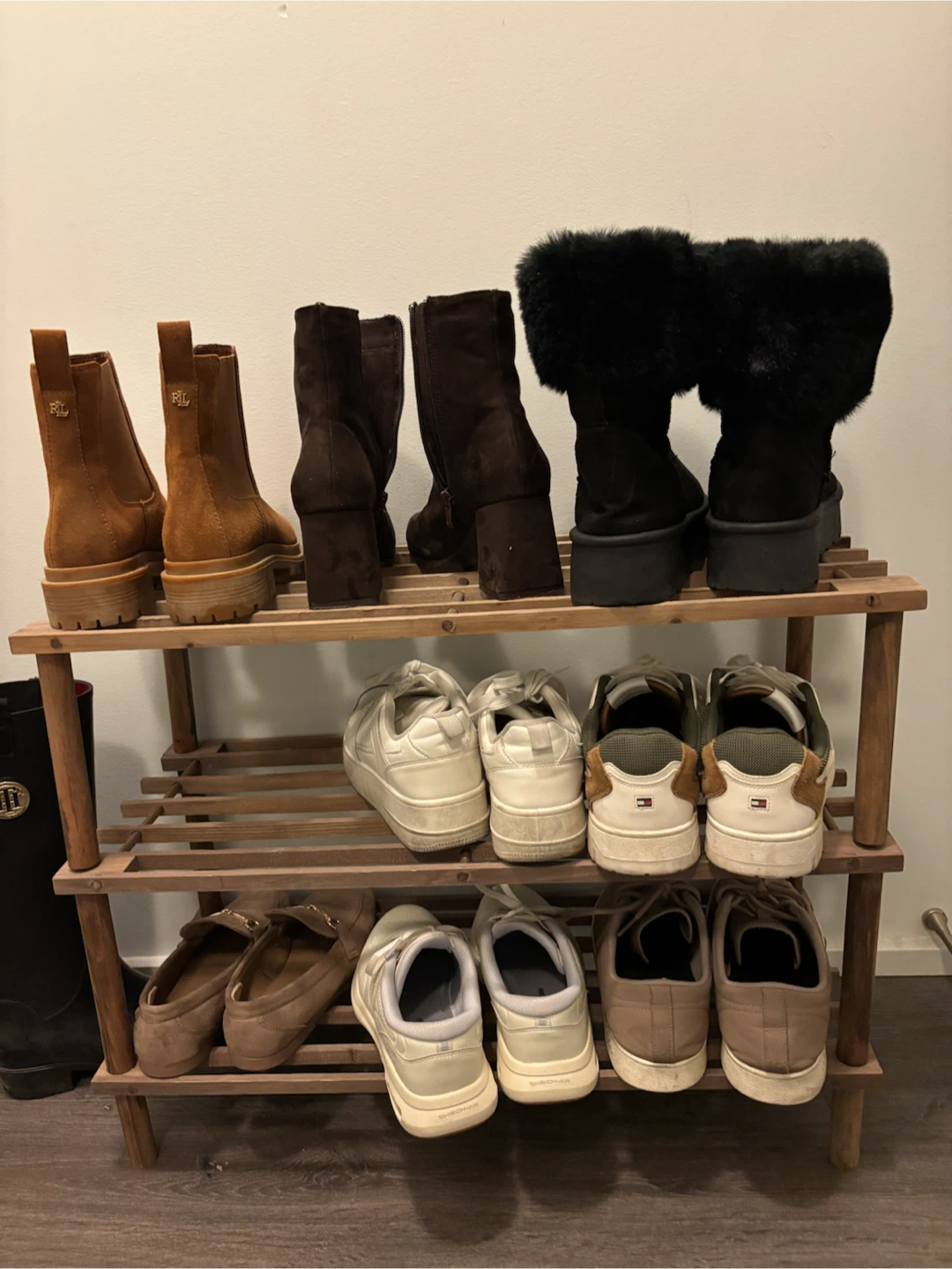 Wood Shoe Rack - photo 2
