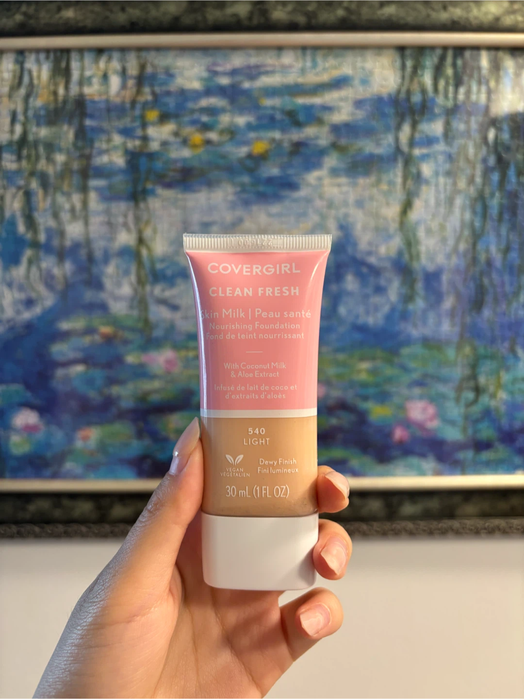 COVERGIRL Clean Fresh Skin Milk Nourishing Foundation 540 Light