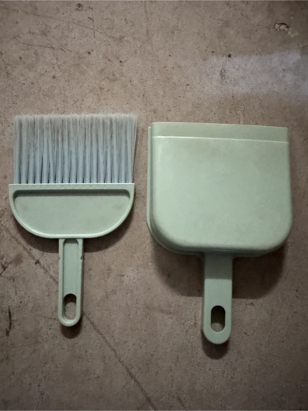 Mini Dustpan and Brush Set - photo 2
