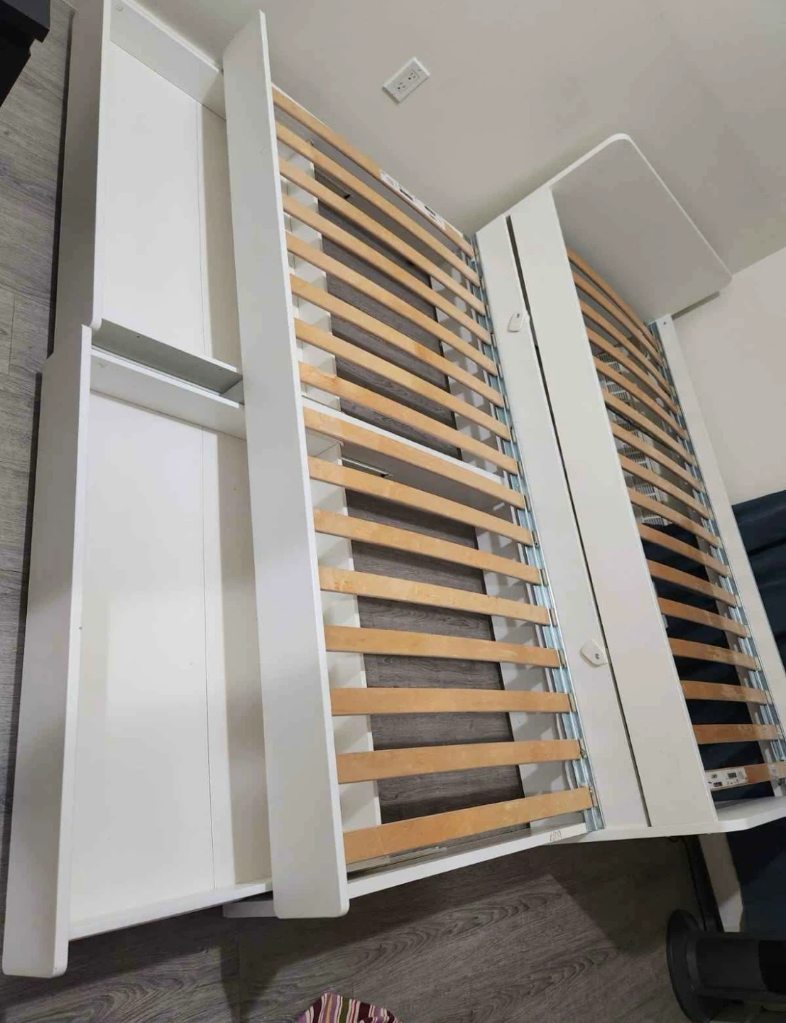 IKEA twin pull out bed with drawers in white - photo 2