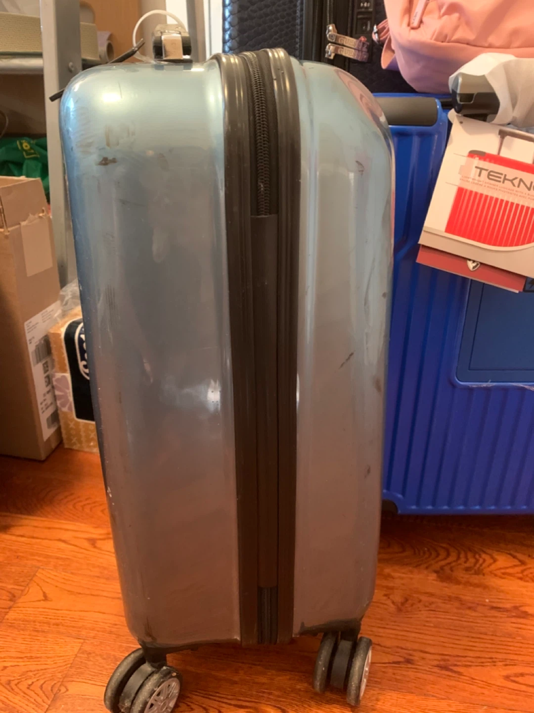 Diplomat 20-Inch Hardside Spinner Carry-On Luggage - photo 4