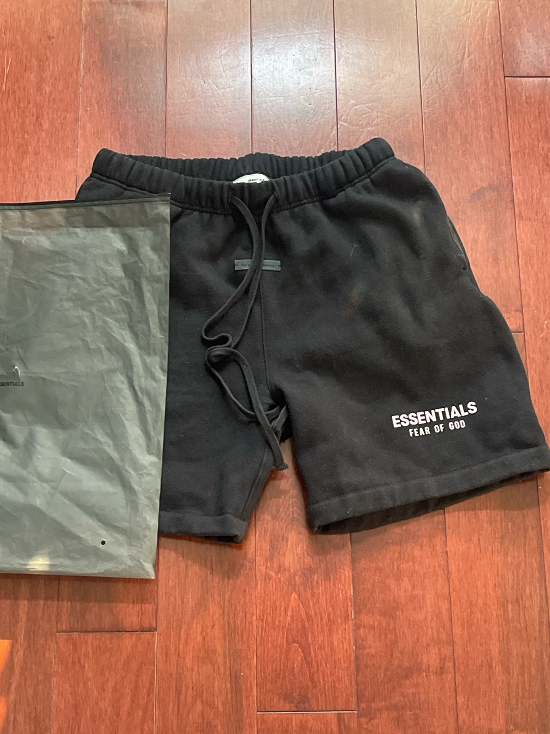 Essentials Shorts Black Size M