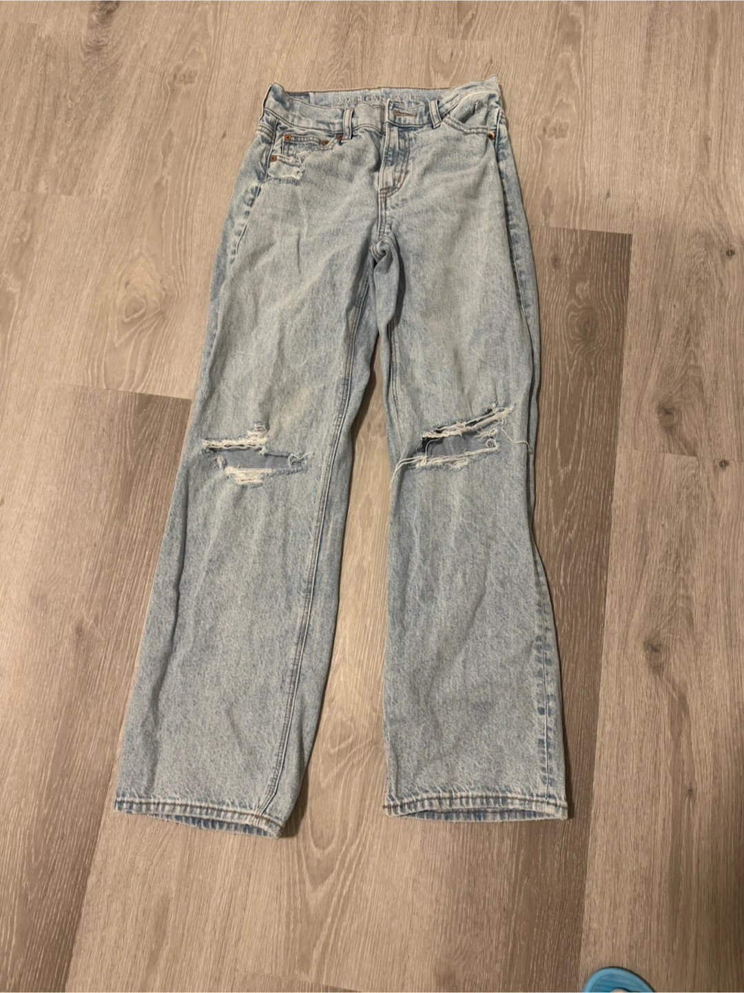 2 New, 3 Lightly Worn, Distressed/Bootylift