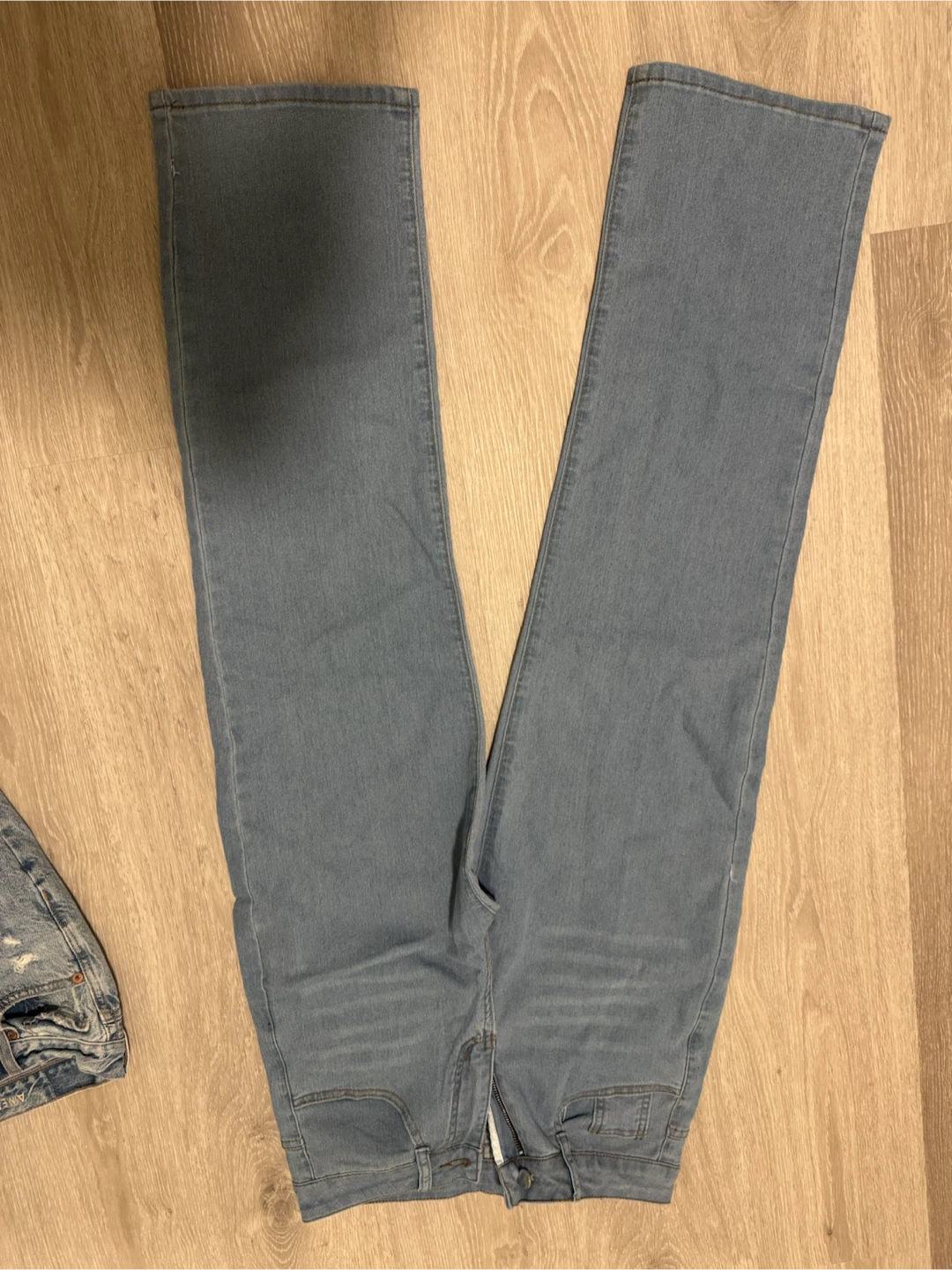 2 New, 3 Lightly Worn, Distressed/Bootylift - photo 4