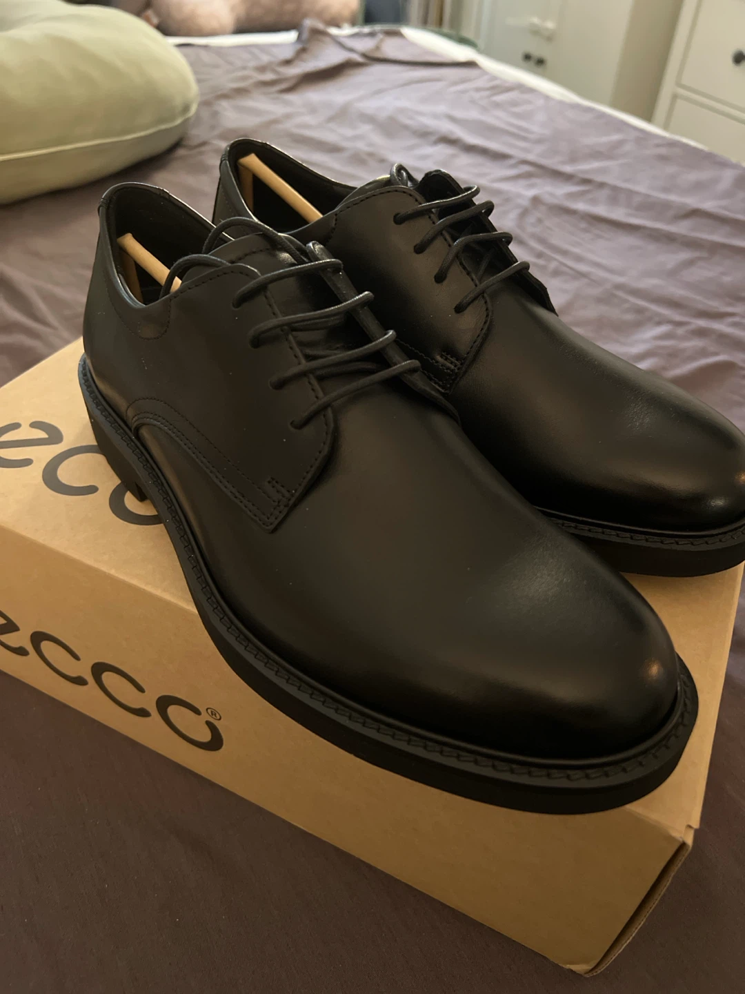 Brand New ECCO Leather Derby Shoes - photo 2