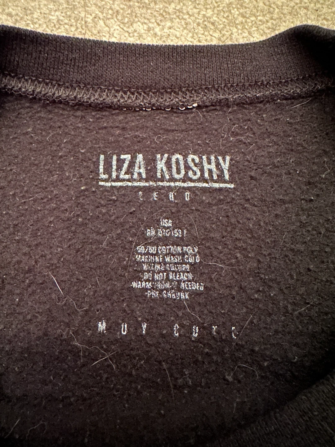 Liza Koshy 2019 "Content" Sweatshirt L/G - photo 3
