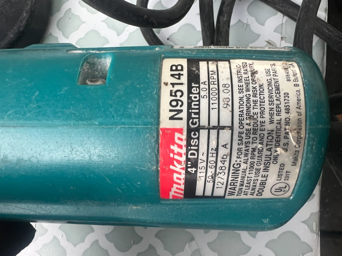 Makita 4" Disc Grinder N9514B - photo 4
