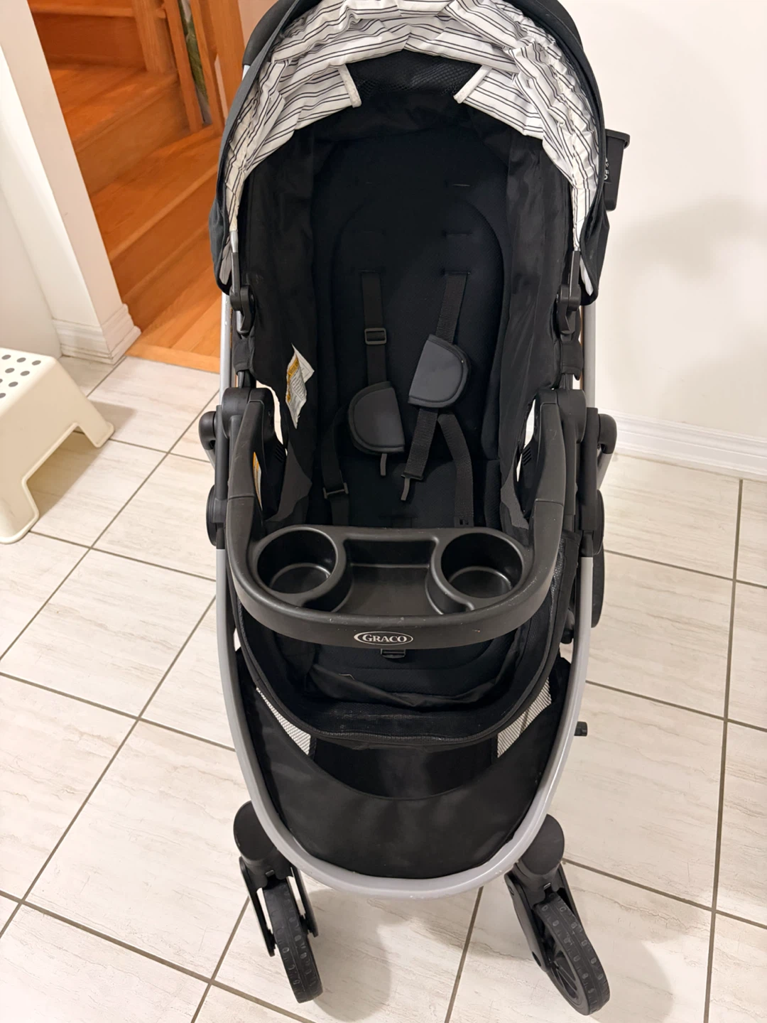 Graco Modes Pramette Travel System 3-in-1 Stroller and Car seat
