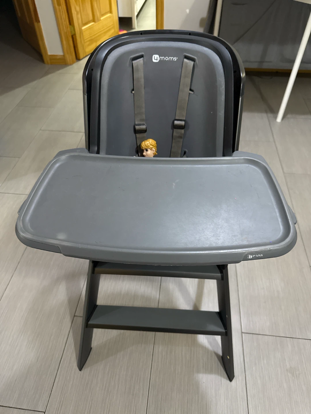 High chair 4moms
