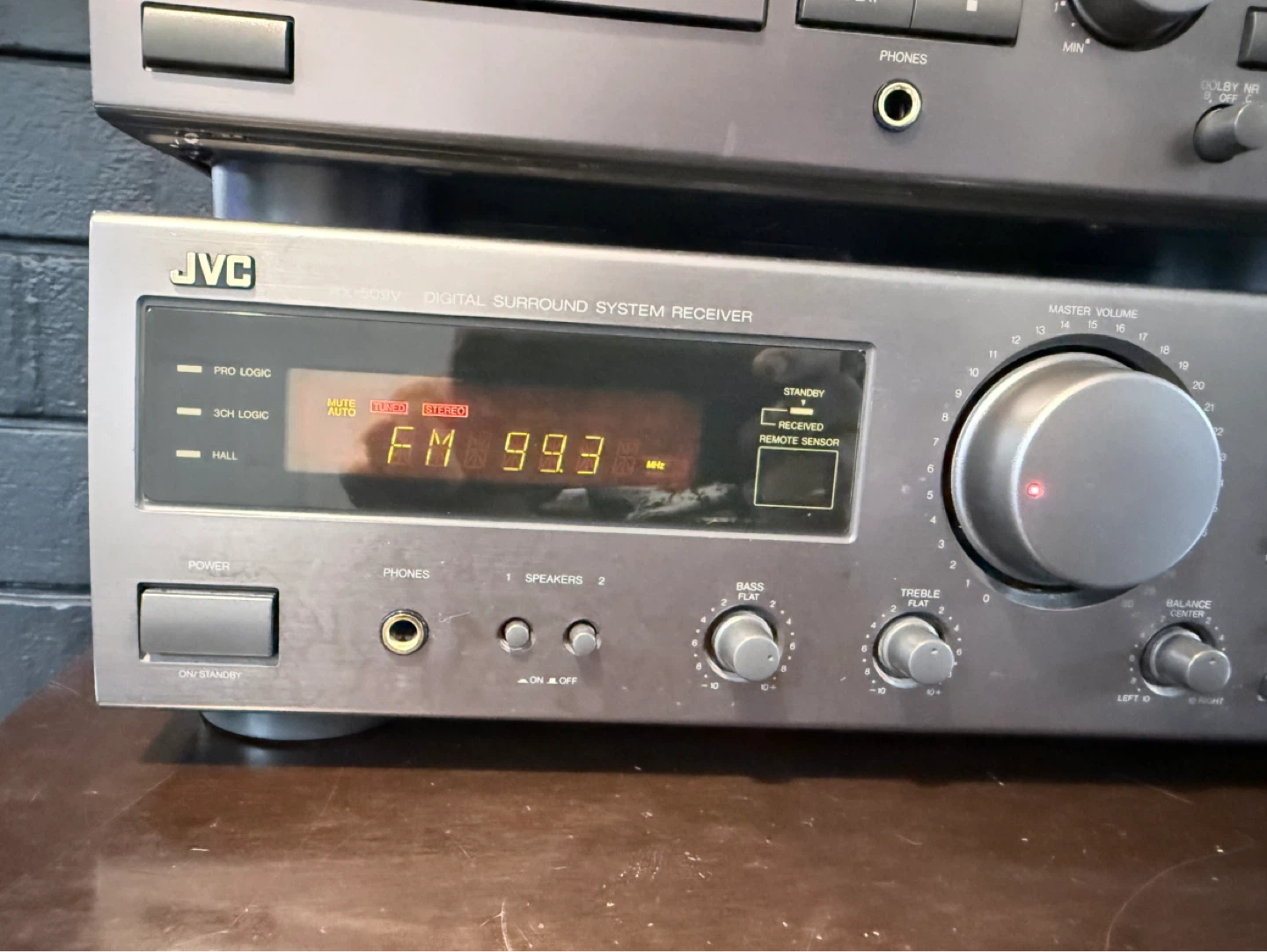 JVC Stereo - photo 2