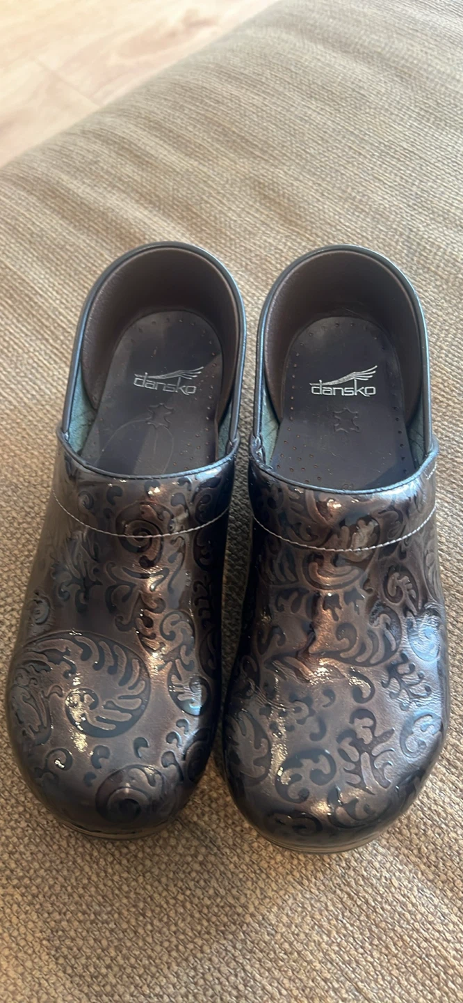 Dansko Patent Embossed Clogs - Size EU 41 US 10.5-11