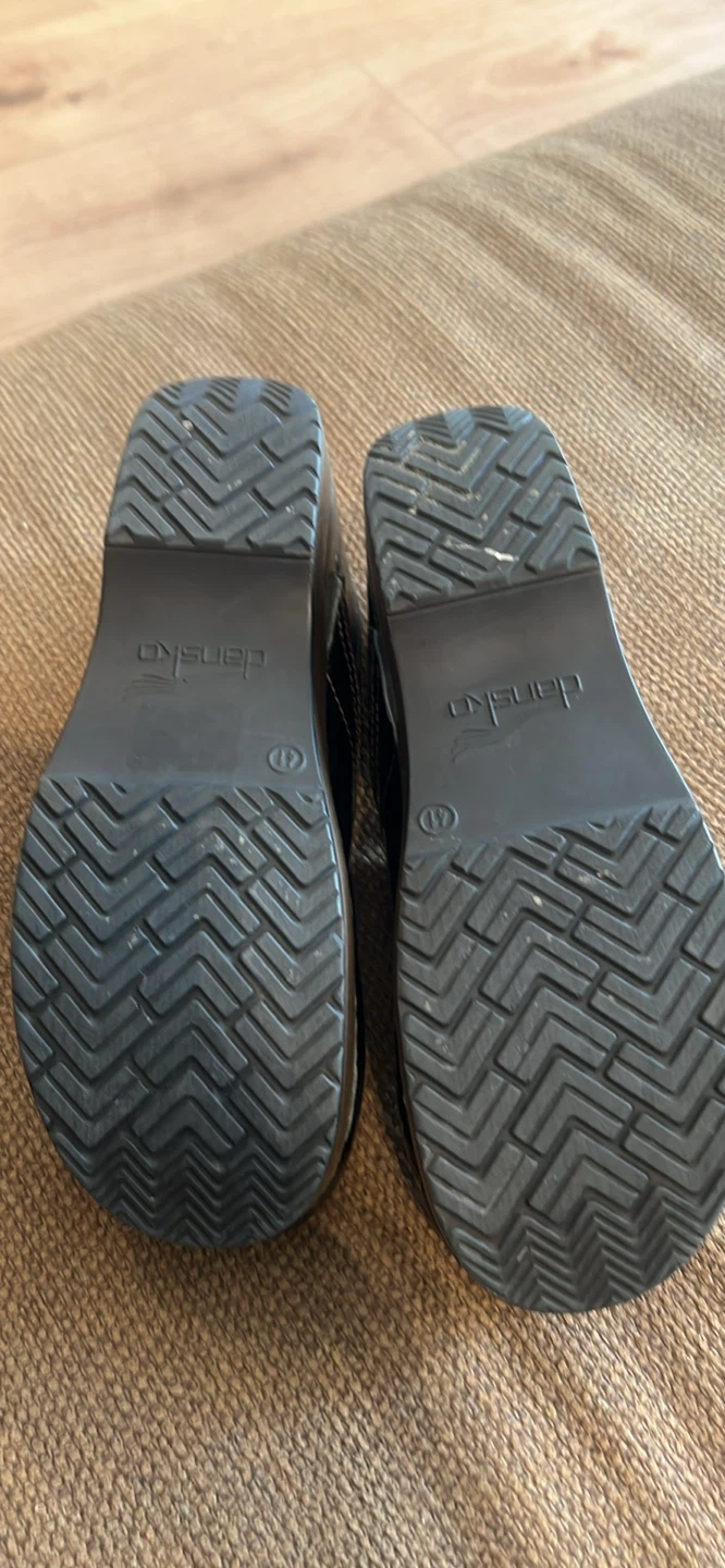 Dansko Patent Embossed Clogs - Size EU 41 US 10.5-11 - photo 5