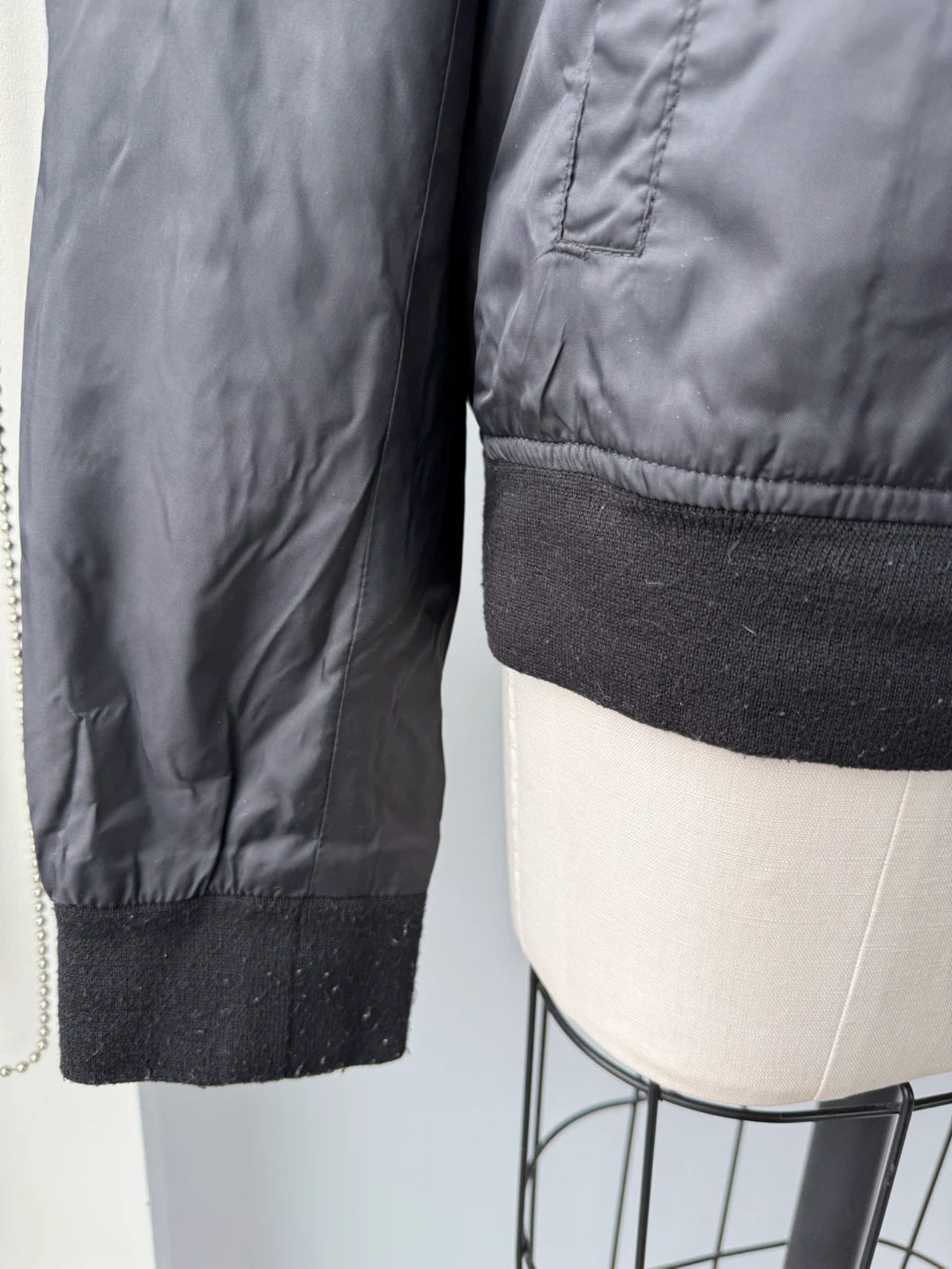 Levi's Black Bomber Jacket size small - photo 5