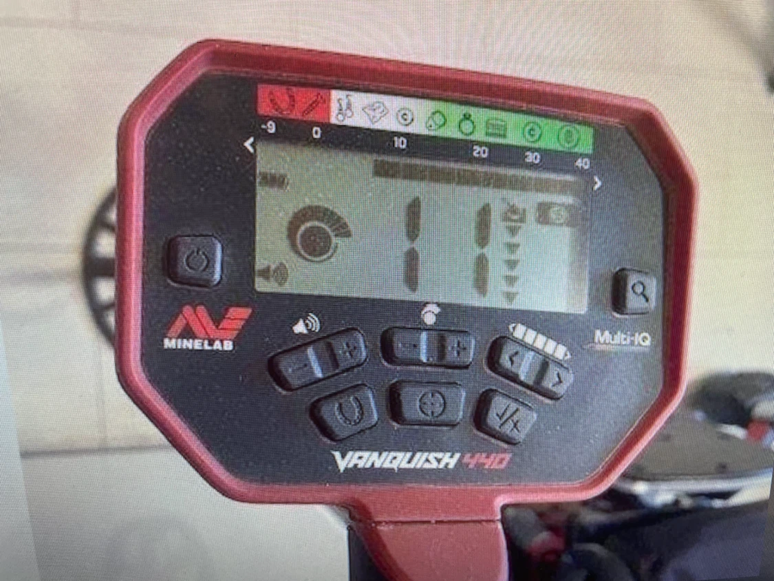 Metal detector. Minelab Vanquish 440.  -Box, Accessories+. - photo 2