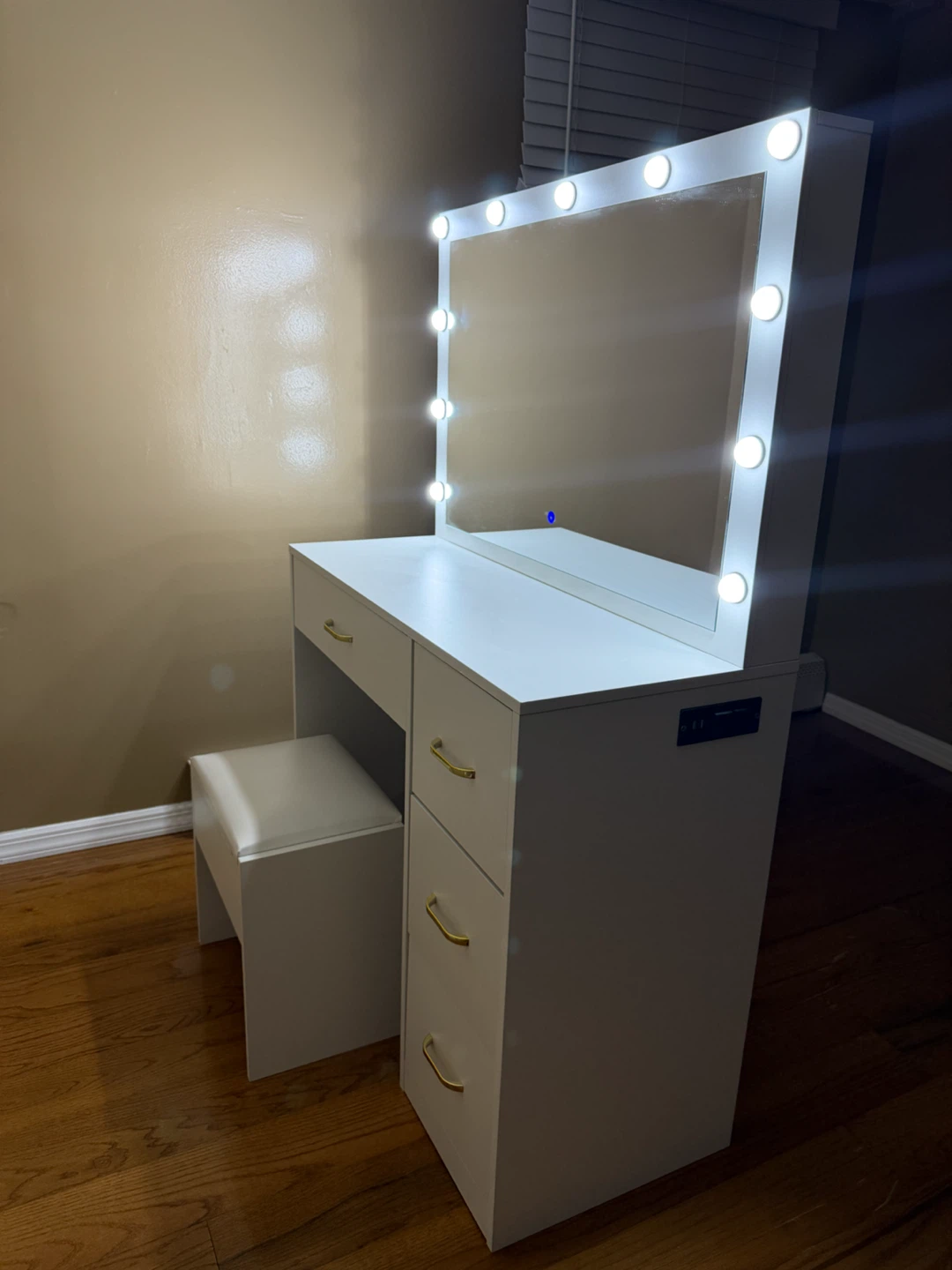 White Vanity Makeup Table with Lighted Mirror and Stool - photo 2