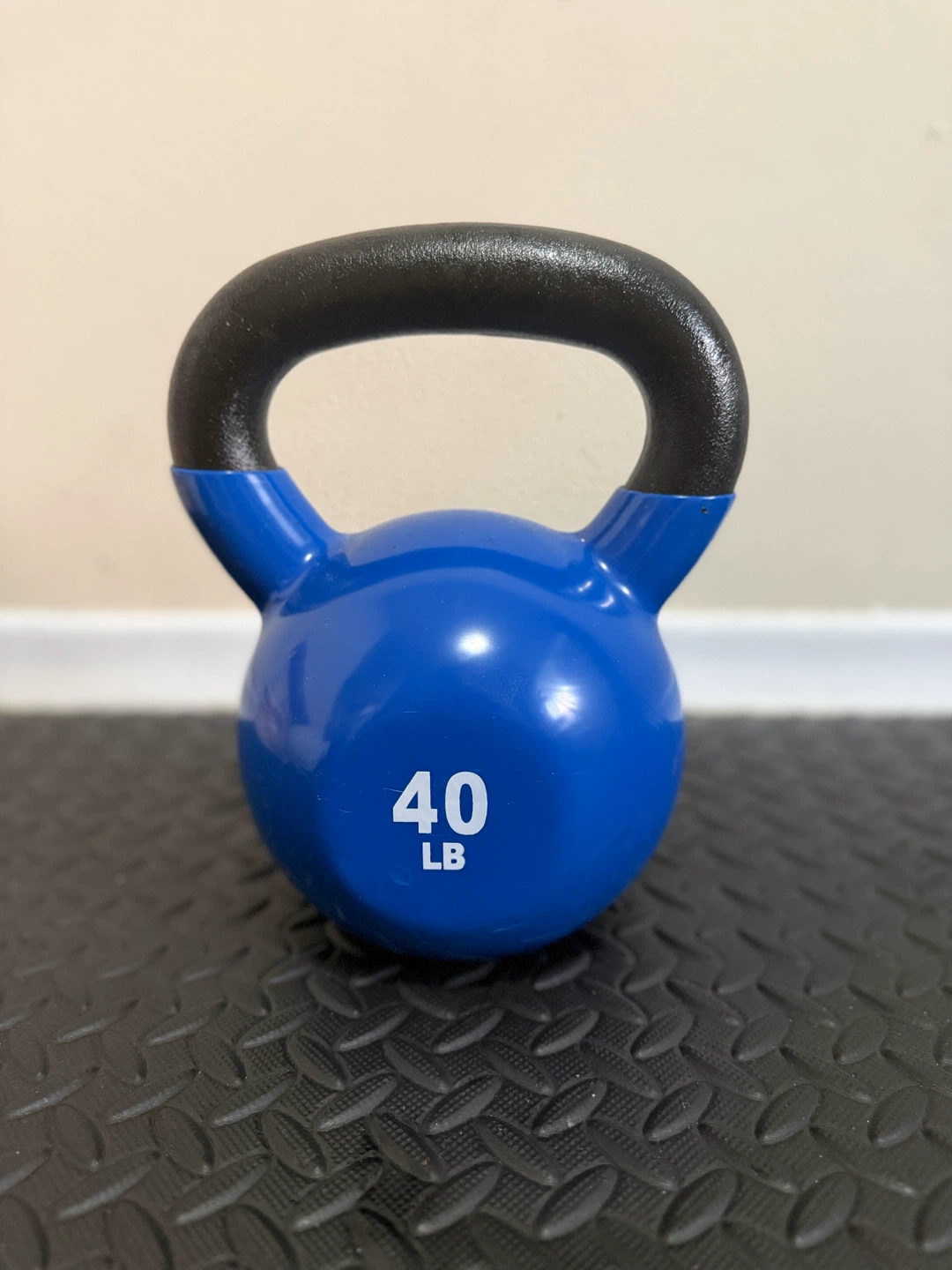 AmStaff Fitness 40 LB Kettlebell