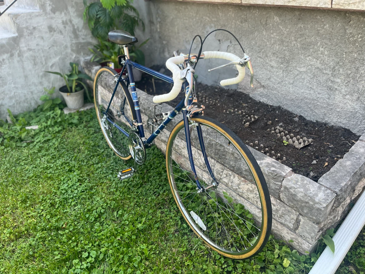 1980’s Vintage Supercycle Roadbike