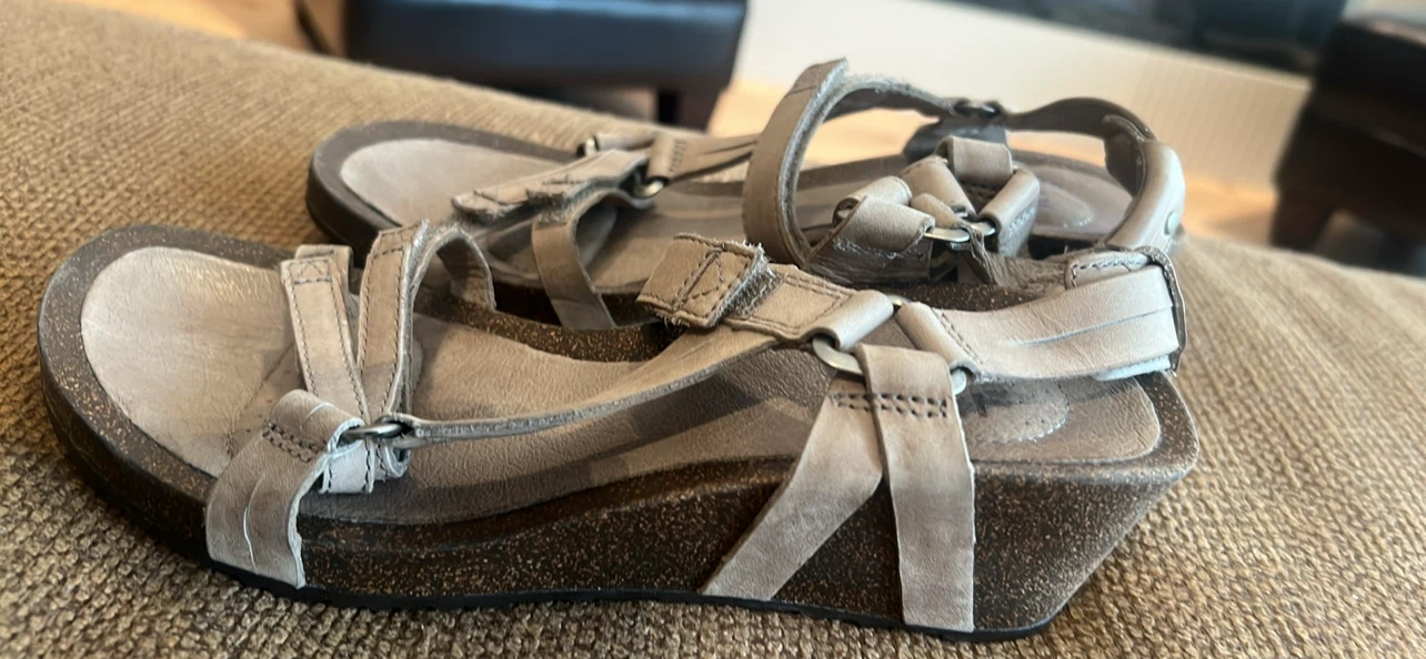 Teva Ysidro Women's Sandals in Taupe/Gray Sz. 7 1/2 - photo 3