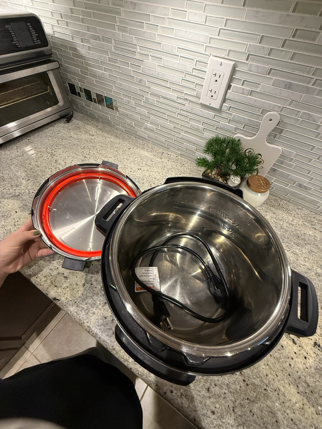 Instant Pot Duo 7-in-1 Electric Pressure Cooker - photo 2