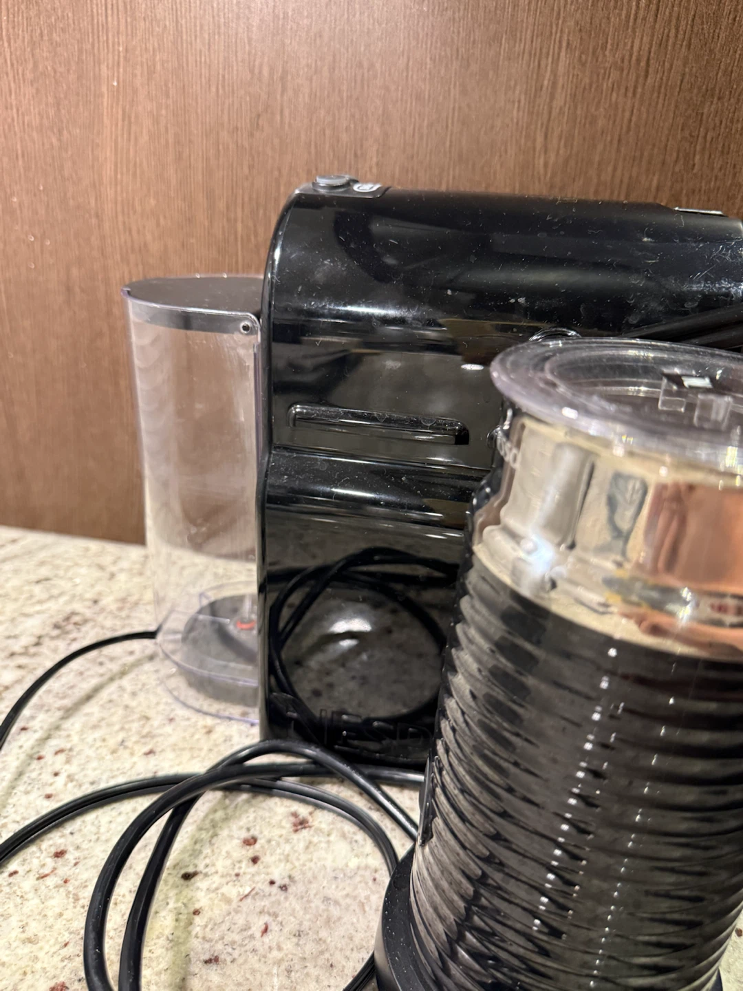 DeLonghi Nespresso Coffee Machine with Milk Frother - photo 3