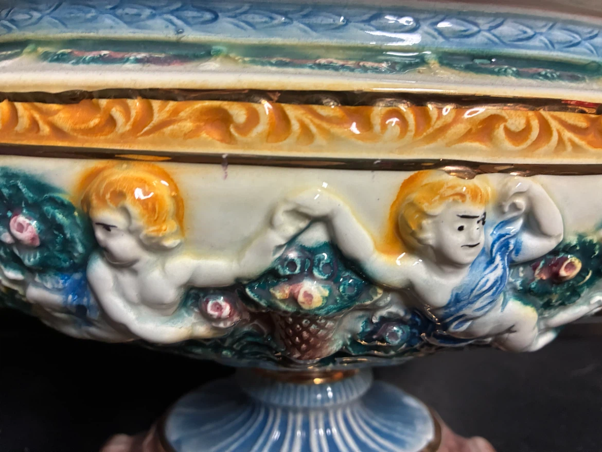 Decorative Ceramic Urn with Cherubs - photo 2