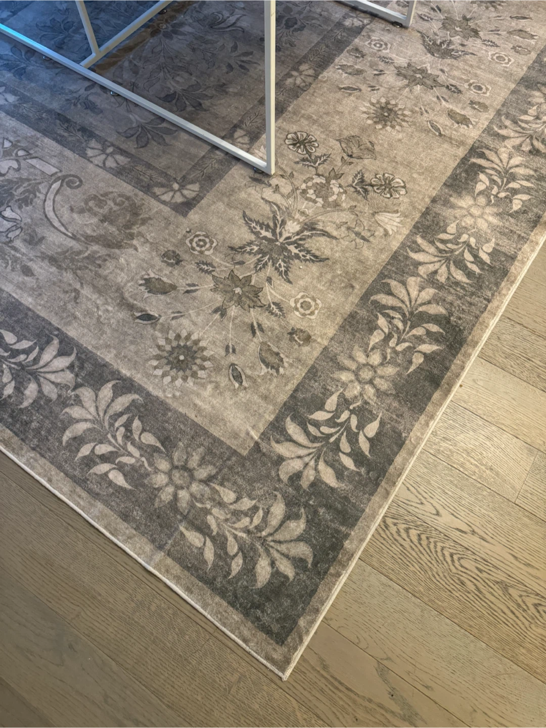 8’ x 10’ Floral Sage Green Rug! - photo 2