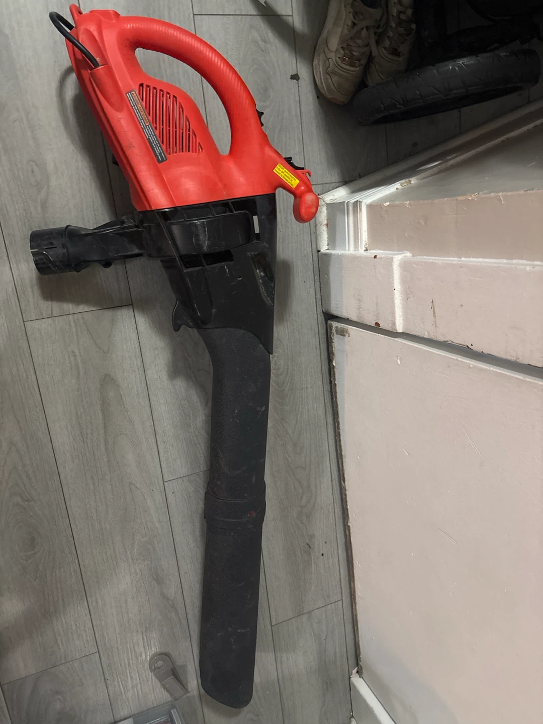 Black and Decker Electric Leaf Blower