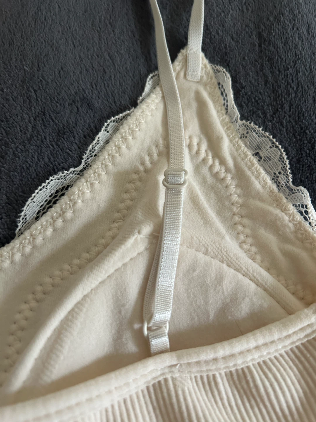 Cream lace neckline cami top - photo 3