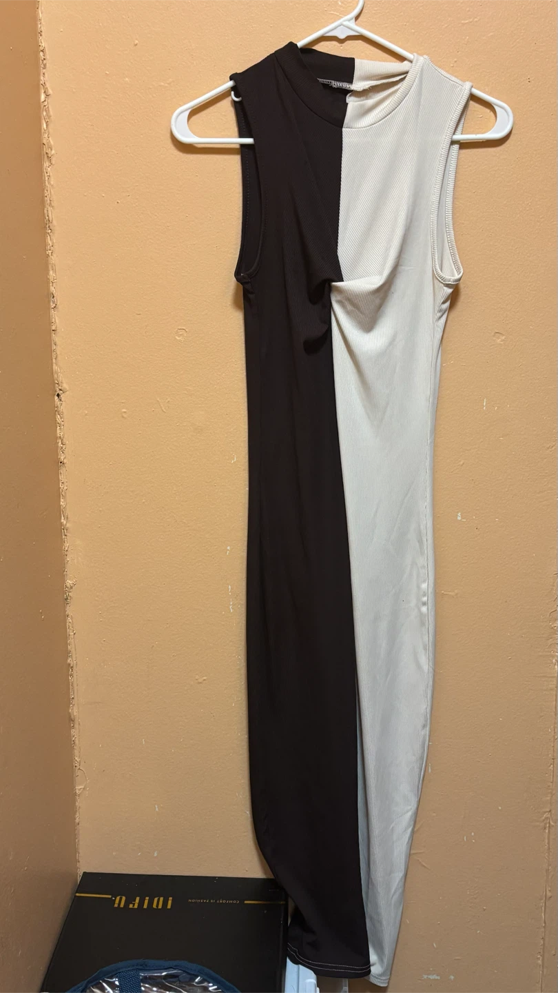SHEIN Two-Tone Ribbed Midi Dress