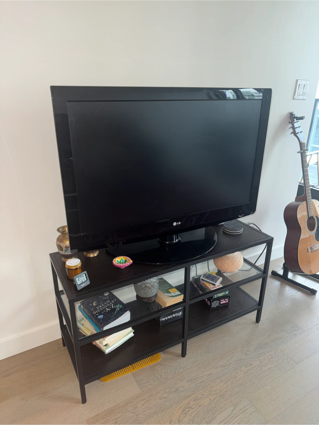 Bundle TV Setup: 40” LG TV, TV Stand and Chromcast!