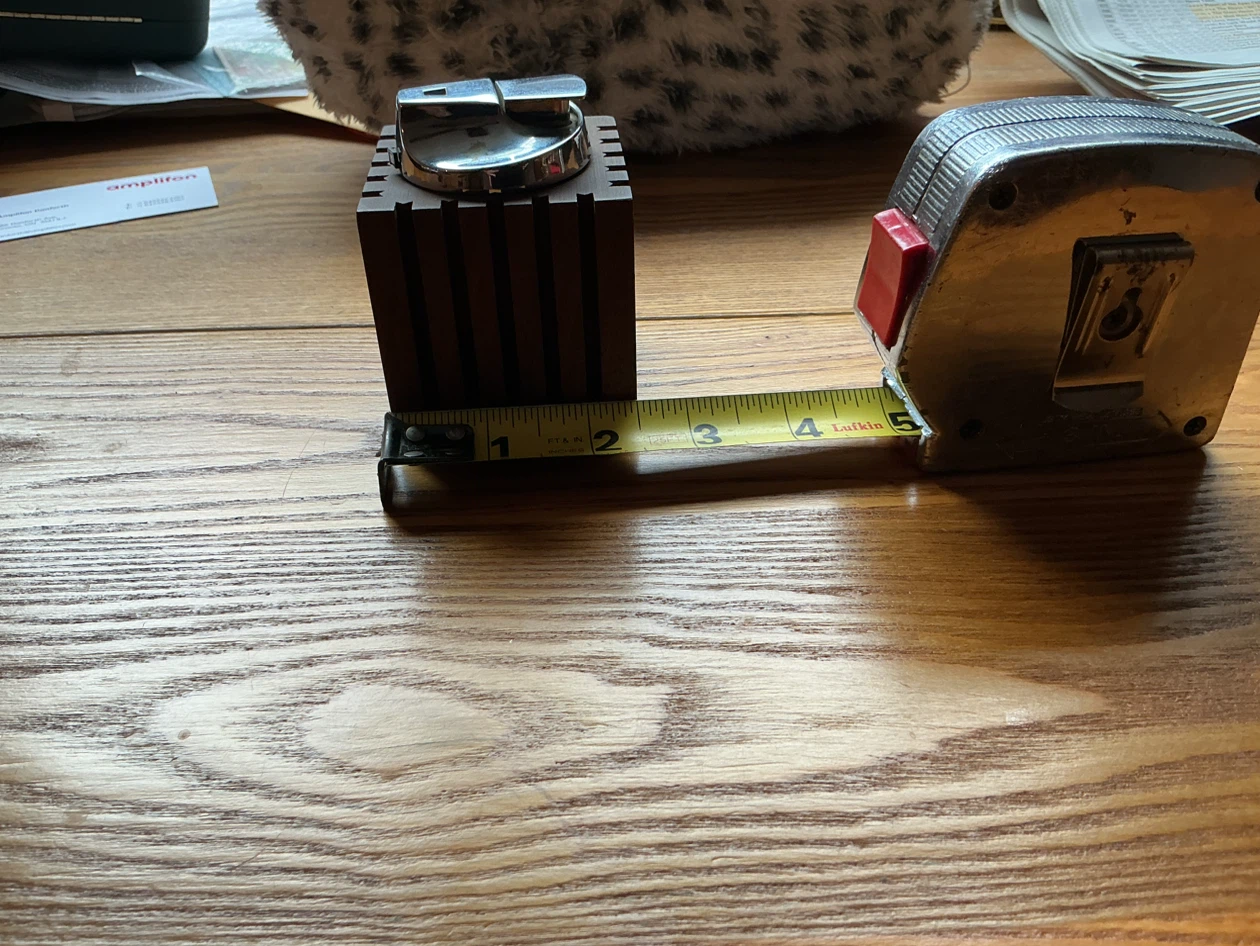 Rare 1960’s Wood & Chrome RONSON VARAFLAME Table Lighter - photo 3